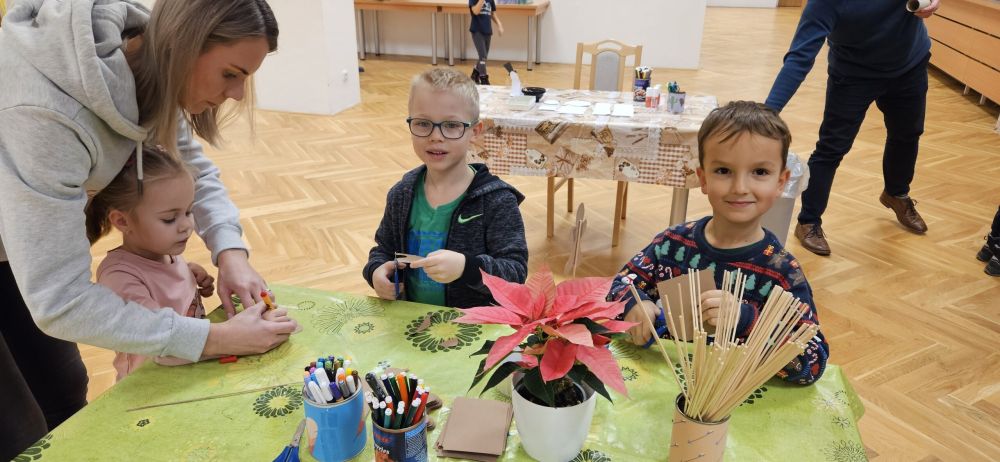 VÁNOČNÍ TVOŘENÍ